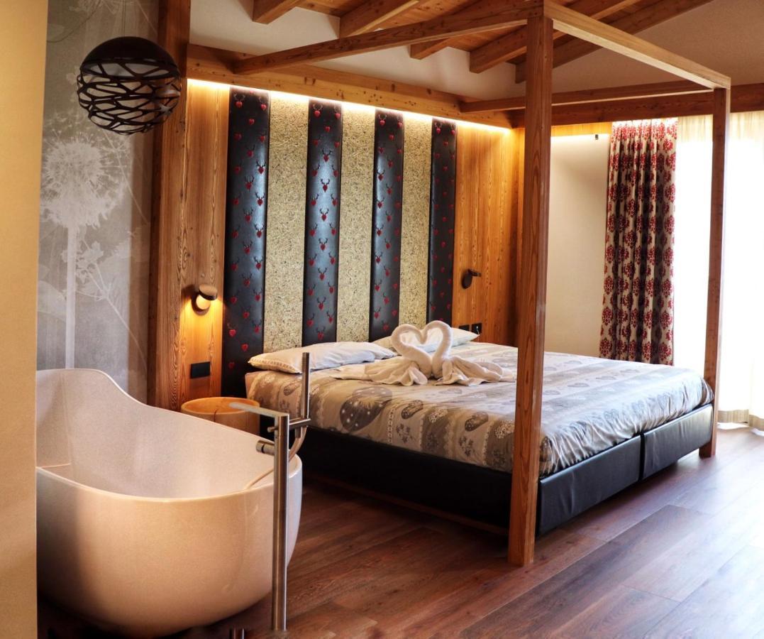 Hotel Panorama Wellness & Resort マロスコ エクステリア 写真