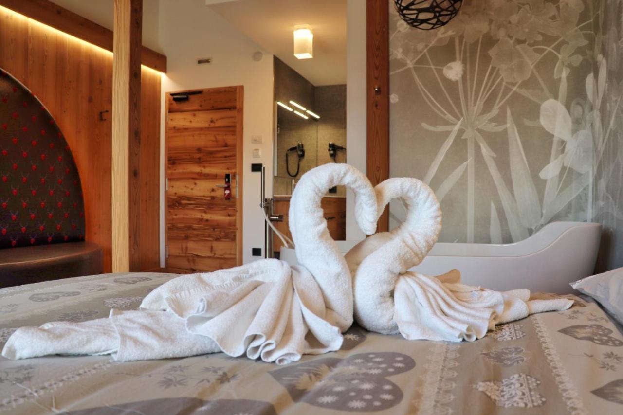 Hotel Panorama Wellness & Resort マロスコ エクステリア 写真